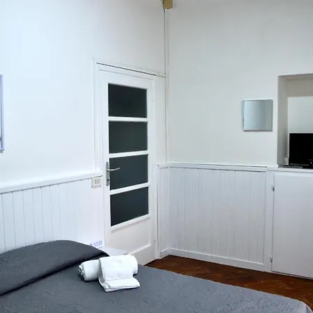 Casta House Apartment *